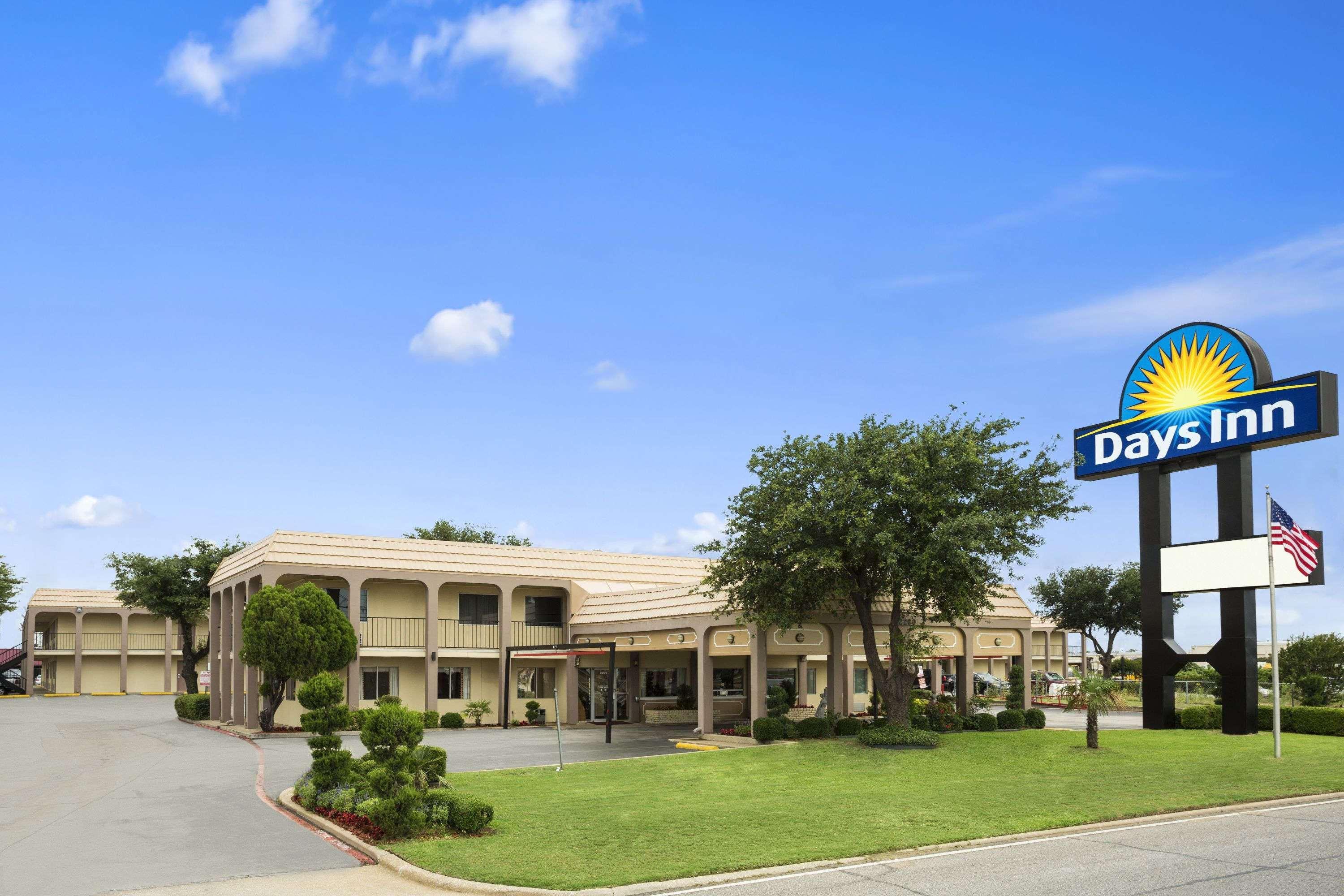 Days Inn By Wyndham Dallas אירווינג מראה חיצוני תמונה
