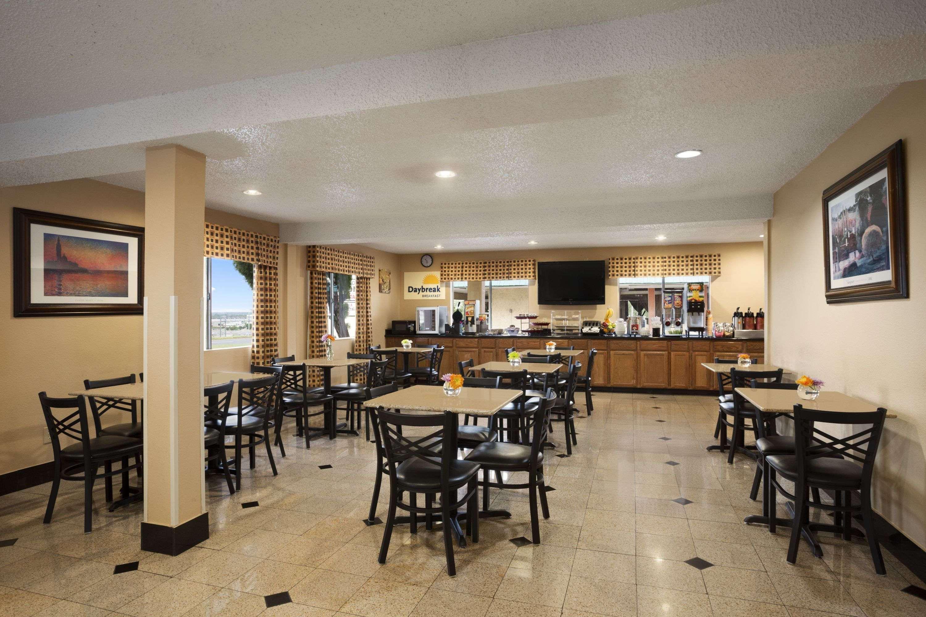Days Inn By Wyndham Dallas אירווינג מראה חיצוני תמונה